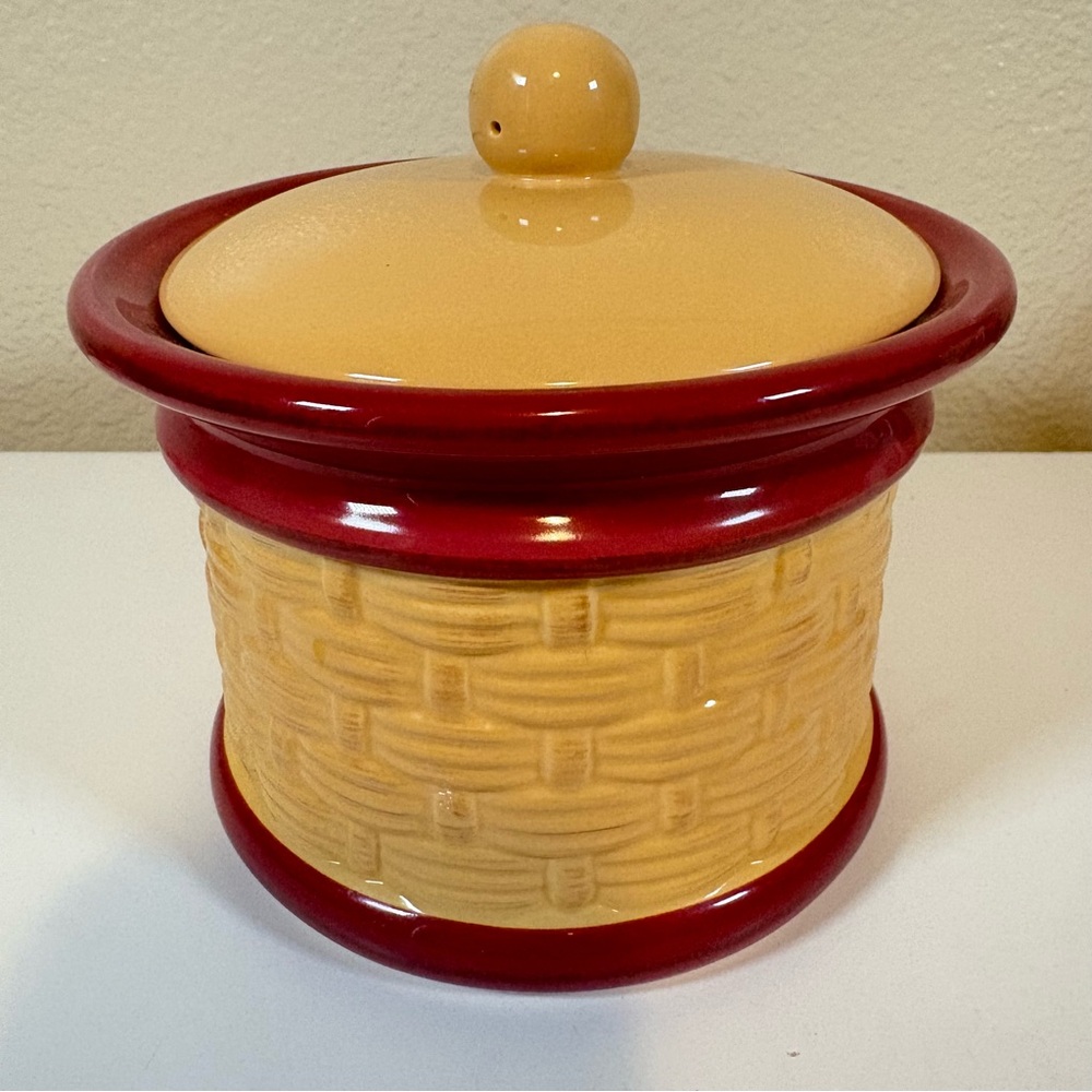 2004 A Special Place Golden Basket Weave Lidded Canister With Red Trim Medium